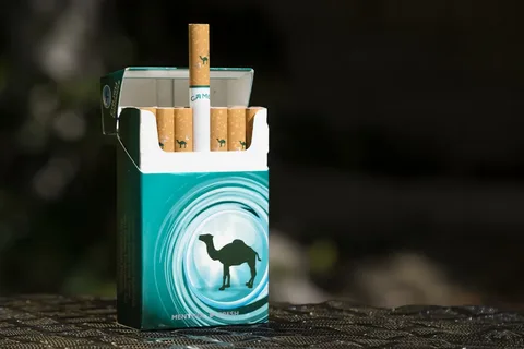 how many cigarettes in a pack