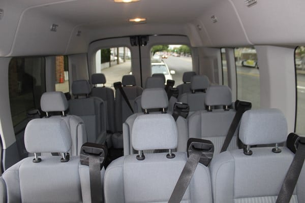 15 passenger van rental​