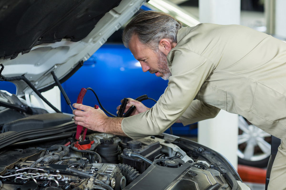 car battery replacement uae