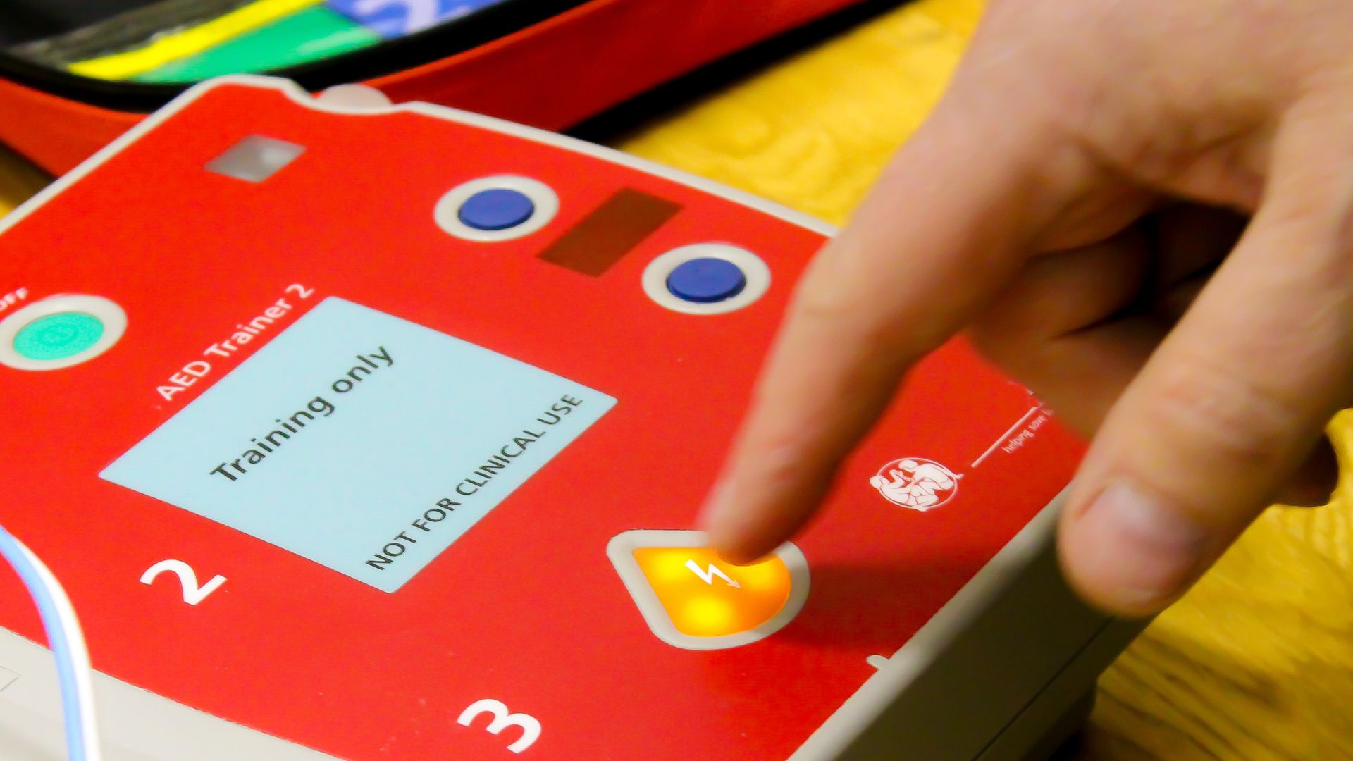 Europe Defibrillator Market