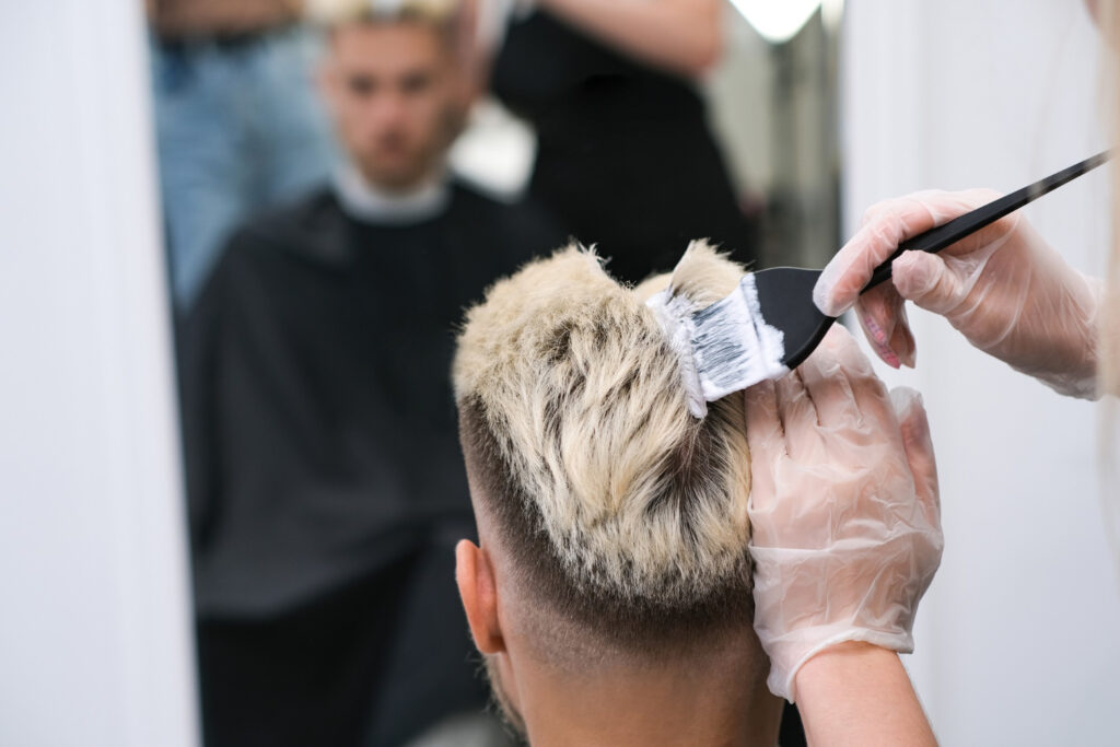 Hair Dye for Men: The Ultimate Guide to Choosing the Right Shade for Your Style Hair Dye for Men: The Ultimate Guide to Choosing the Right Shade for Your Style