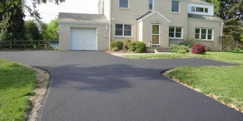 Asphalt Driveway Contractors in Stonewall, TX