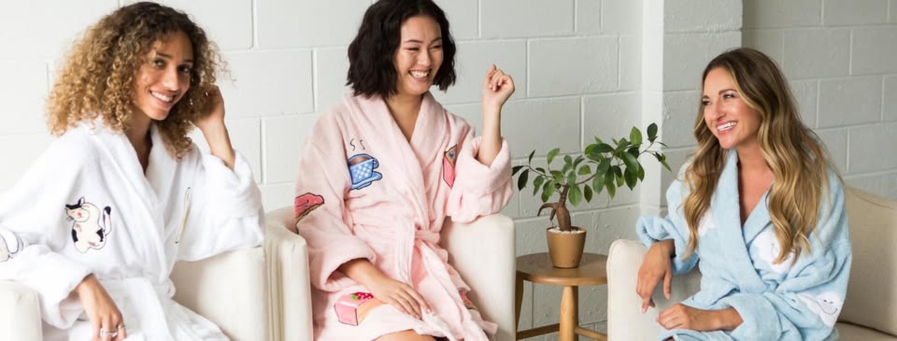 Women's bathrobes