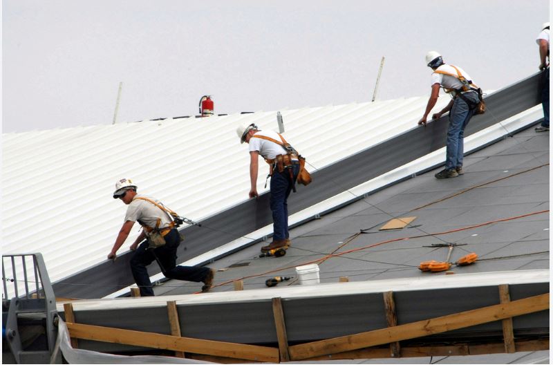 Commercial roofing company